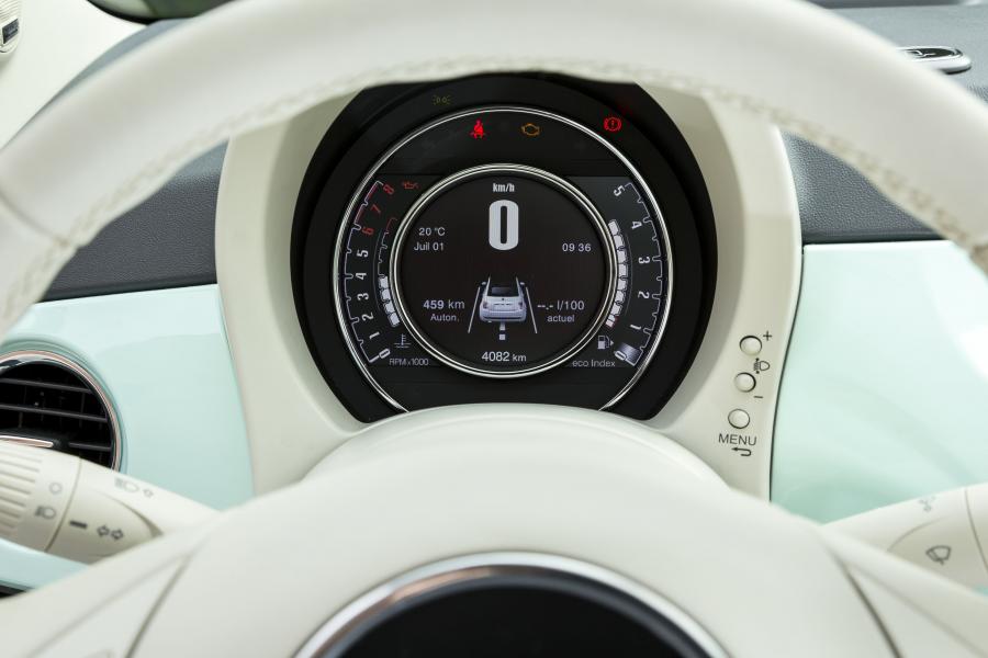 Панель приборов Fiat 500C Cult 2014 года  (фото 22 из 44)